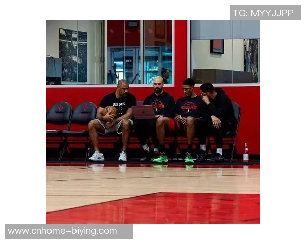 姚明休城之行引发热议球迷猜测或为杜兰特发布会助阵 姚明休城之行引发热议球迷猜测或为杜兰特发布会助阵